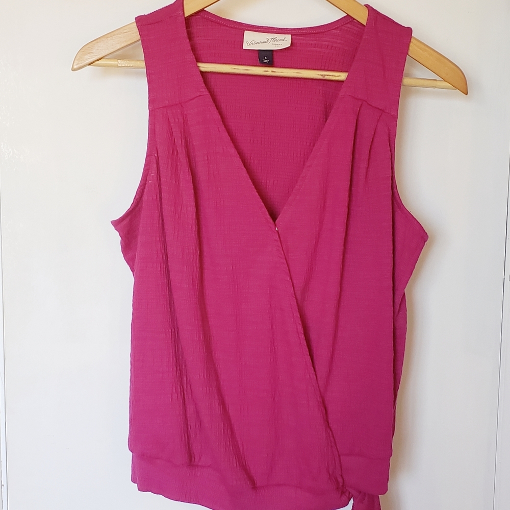 4/$30💕 Universal Thread/ Pink Faux Wrap Top